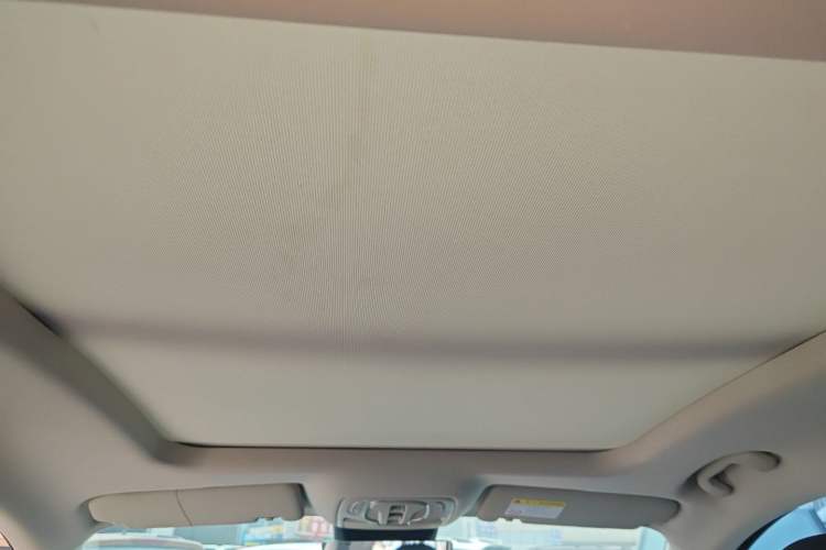 Used Roewe D7 2023 DMH 125km Flagship Edition Headliner