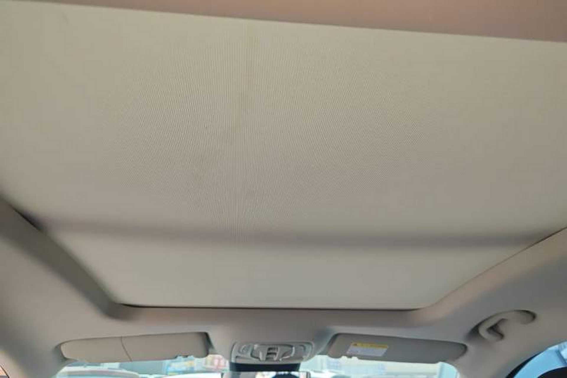 Used Roewe D7 2023 DMH 125km Flagship Edition Headliner