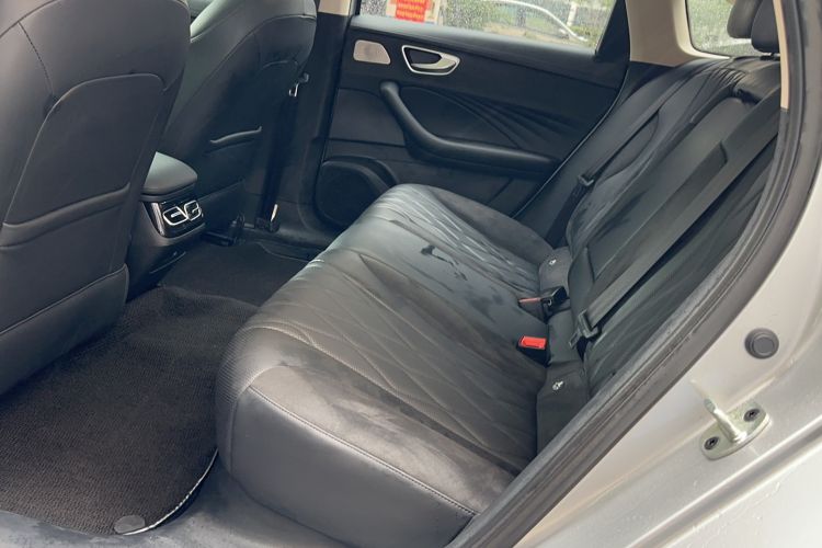 Used Roewe D7 2023 DMH 125km Excellence Edition Interior 1