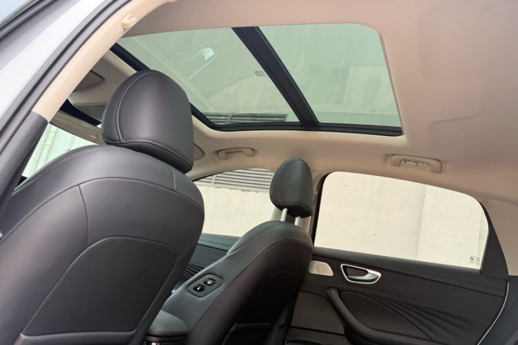 Used Roewe D7 2023 DMH 125km Flagship Edition Interior 1