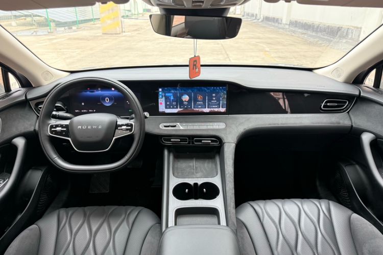 Used Roewe D7 2023 DMH 125km Flagship Edition Interior 10