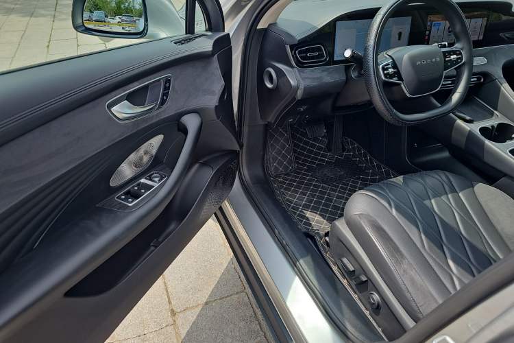 Used Roewe D7 2023 DMH 125km Flagship Edition Interior 2