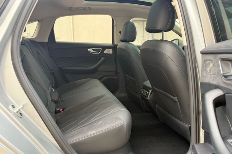 Used Roewe D7 2023 DMH 125km Flagship Edition Interior 3