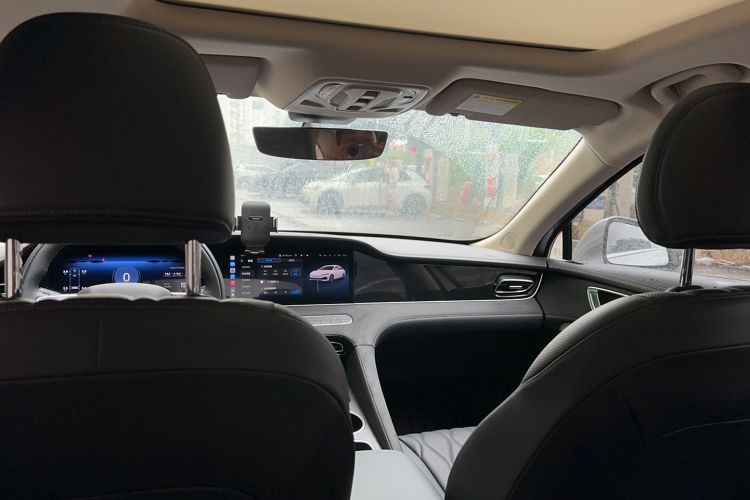 Used Roewe D7 2023 DMH 125km Excellence Edition Interior 4