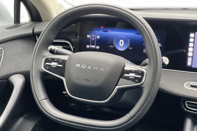 Used Roewe D7 2023 DMH 125km Excellence Edition Interior 4