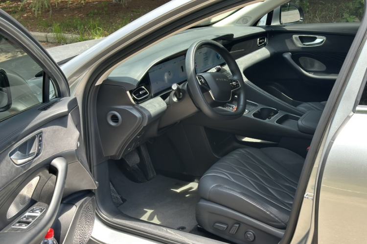 Used Roewe D7 2023 DMH 125km Flagship Edition Interior 5