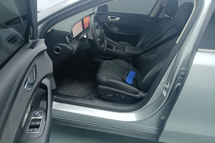 Used Roewe D7 2023 DMH 125km Flagship Edition Left Front Seat