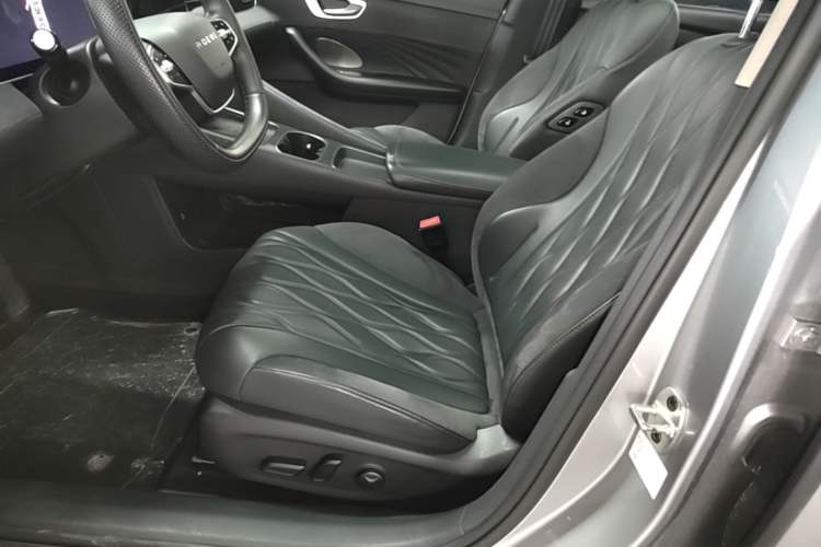 Used Roewe D7 2023 DMH 125km Flagship Edition Left Front Seat