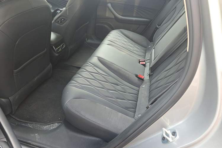 Used Roewe D7 2023 DMH 125km Flagship Edition Left Rear Seat