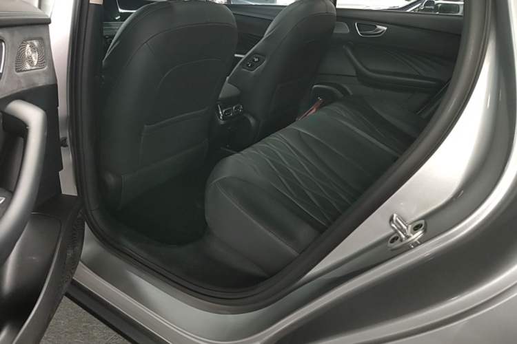 Used Roewe D7 2023 DMH 125km Flagship Edition Left Rear Seat