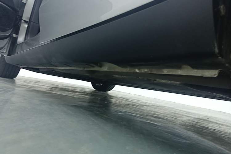 Used Roewe D7 2023 DMH 125km Flagship Edition Left Side Sill