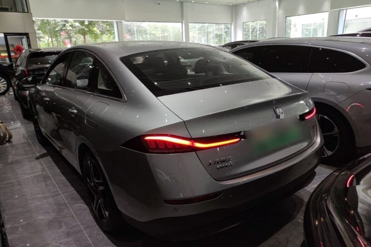 Used Roewe D7 2023 DMH 125km Flagship Edition Rear Left 45 Deg