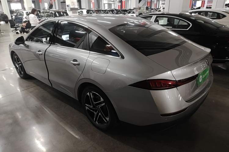 Used Roewe D7 2023 DMH 125km Flagship Edition Rear Left 45 Deg