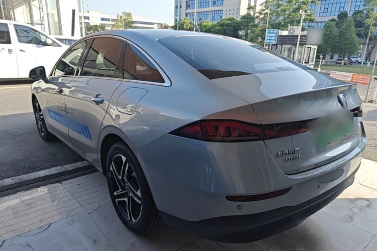 Used Roewe D7 2023 DMH 125km Flagship Edition Rear Left 45 Deg