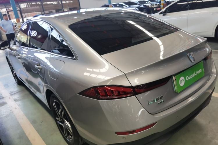 Used Roewe D7 2023 DMH 125km Flagship Edition Rear Left 45 Deg