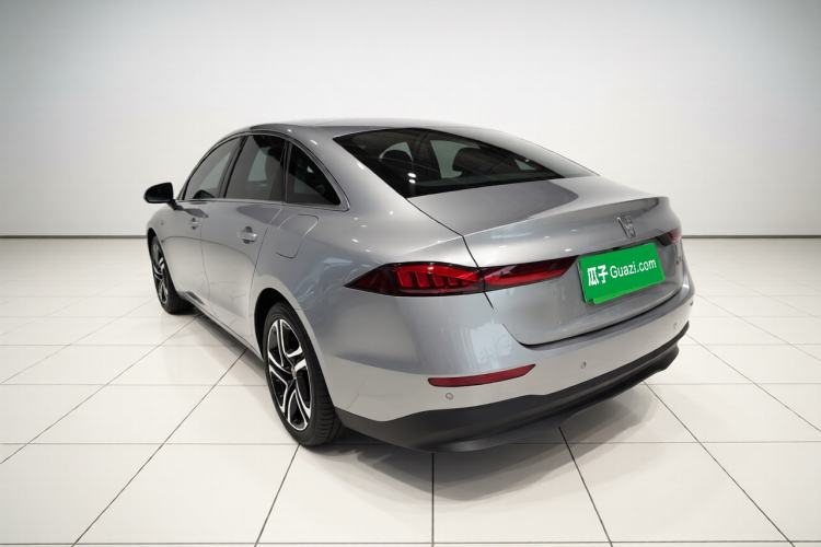 Used Roewe D7 2023 DMH 125km Flagship Edition Rear Left 45 Deg
