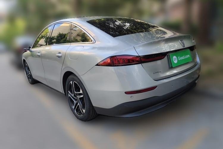 Used Roewe D7 2023 DMH 125km Flagship Edition Rear Left 45 Deg