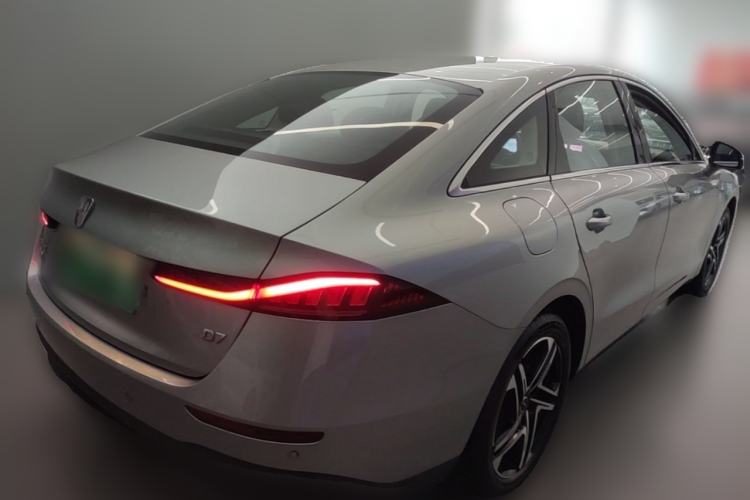 Used Roewe D7 2023 DMH 125km Superior Edition Rear Right 45 Deg
