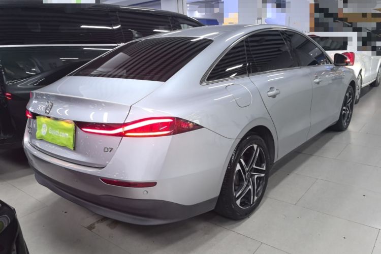 Used Roewe D7 2023 DMH 125km Superior Edition Rear Right 45 Deg