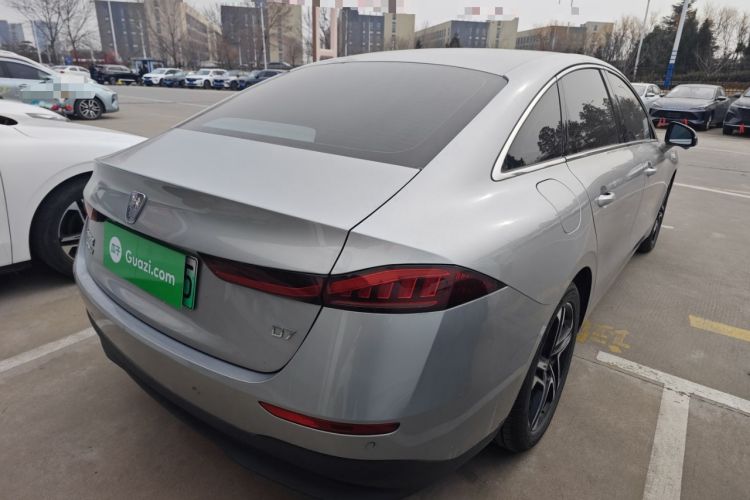 Used Roewe D7 2023 DMH 125km Flagship Edition Rear Right 45 Deg