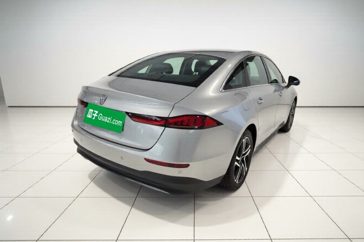 Used Roewe D7 2023 DMH 125km Flagship Edition Rear Right 45 Deg
