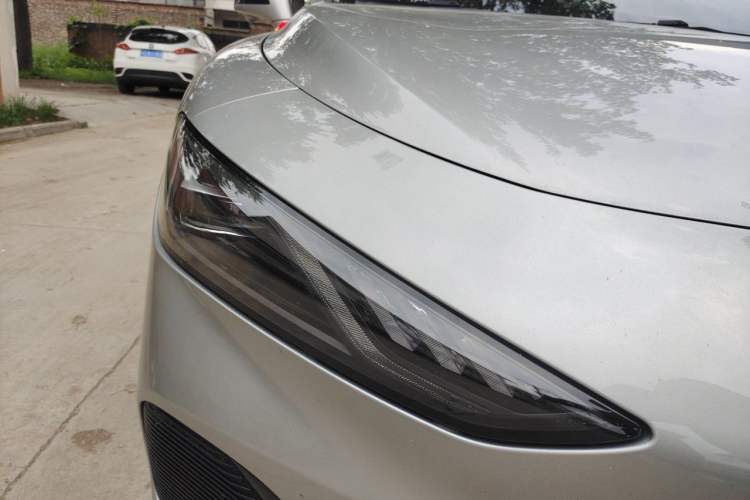 Used Roewe D7 2023 DMH 125km Excellence Edition Right Front Headlight