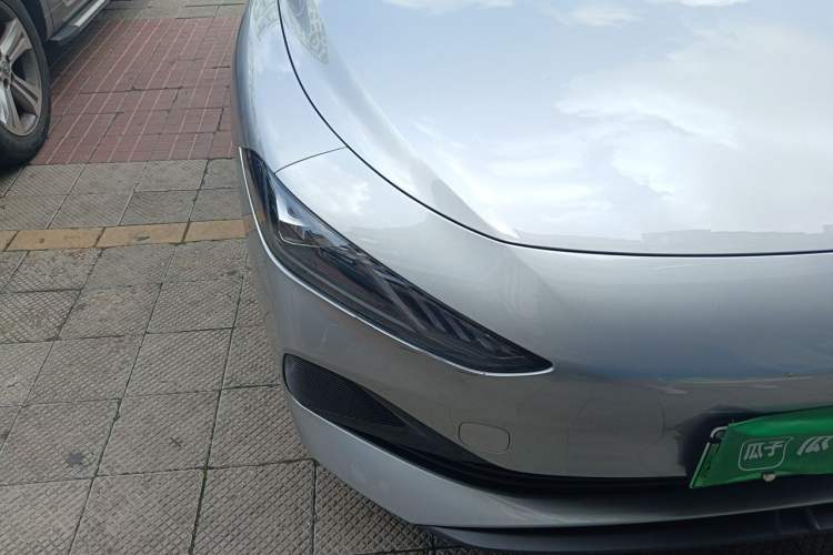 Used Roewe D7 2023 DMH 125km Excellence Edition Right Front Headlight