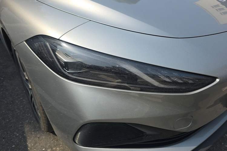 Used Roewe D7 2023 DMH 125km Flagship Edition Right Front Headlight