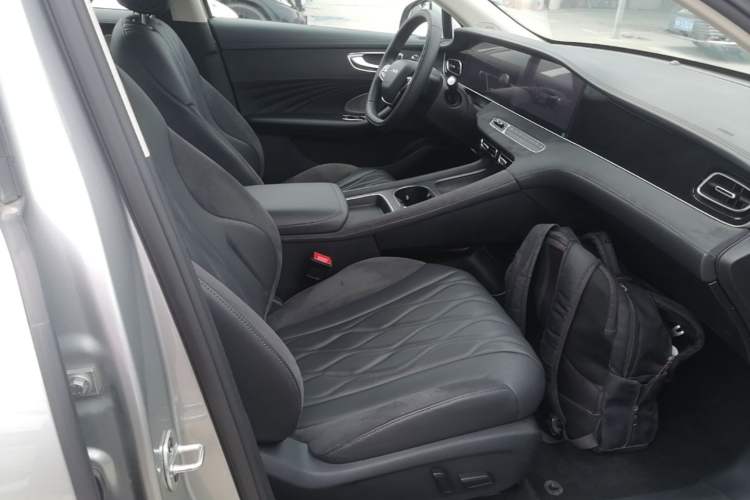 Used Roewe D7 2023 DMH 125km Flagship Edition Right Front Seat