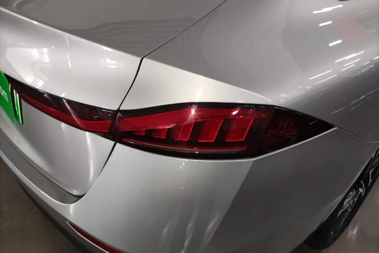 Used Roewe D7 2023 DMH 125km Flagship Edition Right Rear Taillight