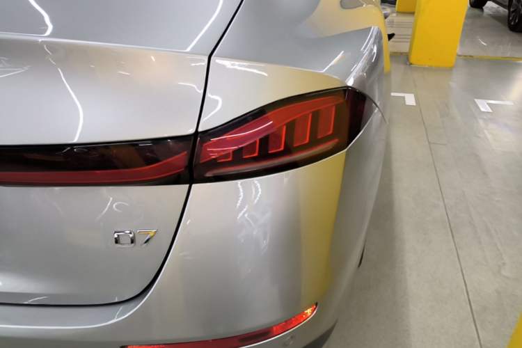 Used Roewe D7 2023 DMH 125km Excellence Edition Right Rear Taillight