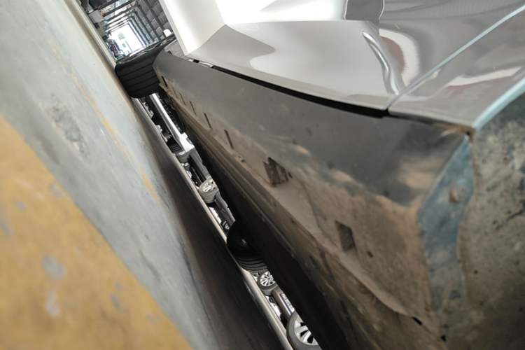 Used Roewe D7 2023 DMH 125km Superior Edition Right Side Sill