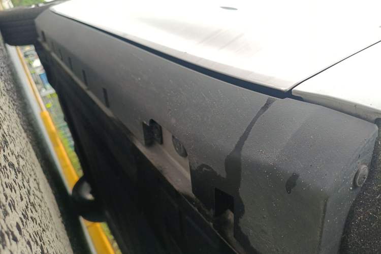 Used Roewe D7 2023 DMH 125km Excellence Edition Right Side Sill
