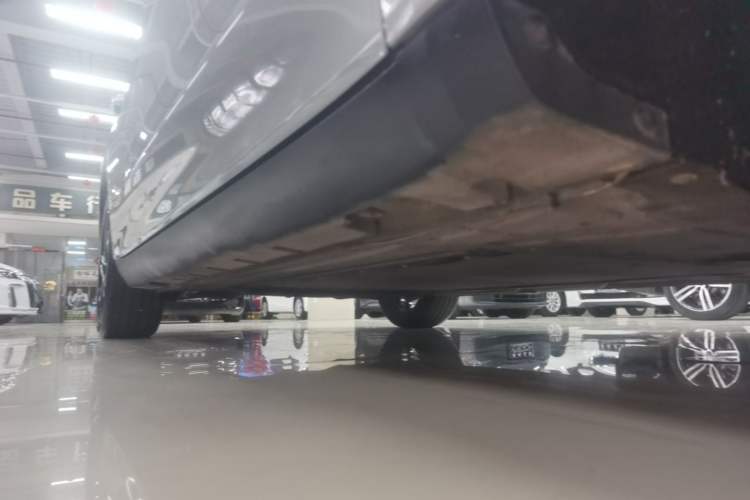 Used Roewe D7 2023 DMH 125km Flagship Edition Right Side Sill