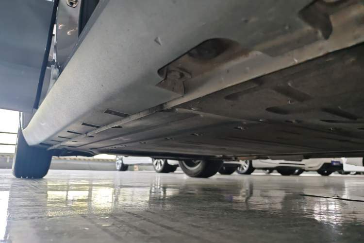 Used Roewe D7 2023 DMH 125km Superior Edition Right Side Sill