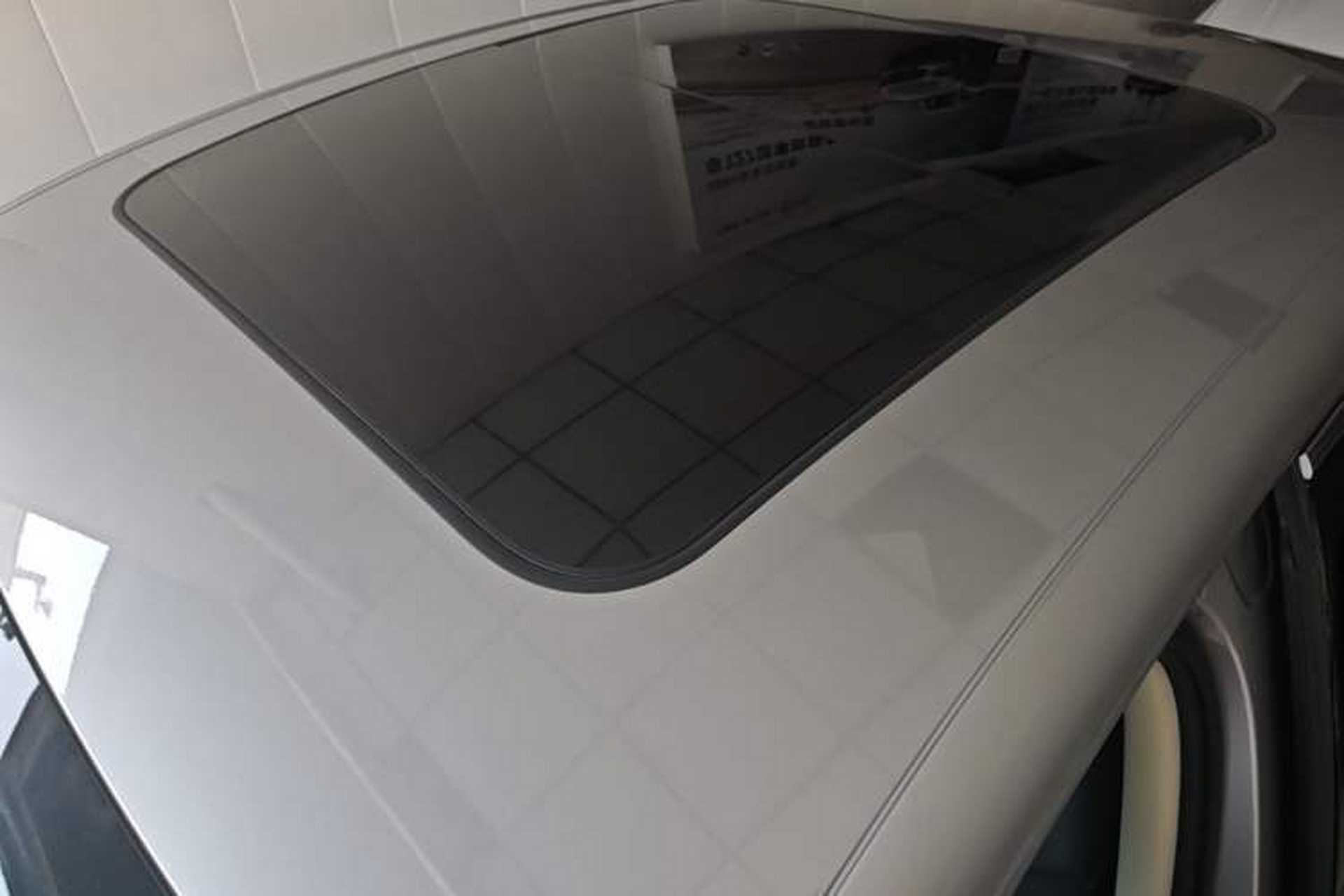 Used Roewe D7 2023 DMH 125km Excellence Edition Roof