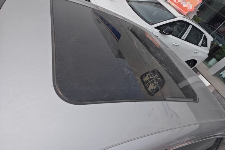 Used Roewe D7 2023 DMH 125km Flagship Edition Roof