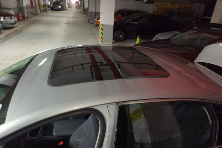 Used Roewe D7 2023 DMH 125km Flagship Edition Roof