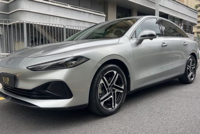Used Roewe D7 2023 DMH 125km Flagship Edition