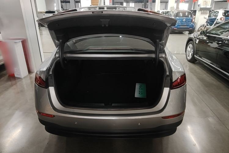 Used Roewe D7 2023 DMH 125km Flagship Edition Trunk