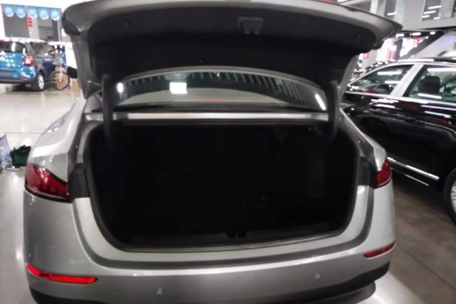 Used Roewe D7 2023 DMH 125km Flagship Edition Trunk