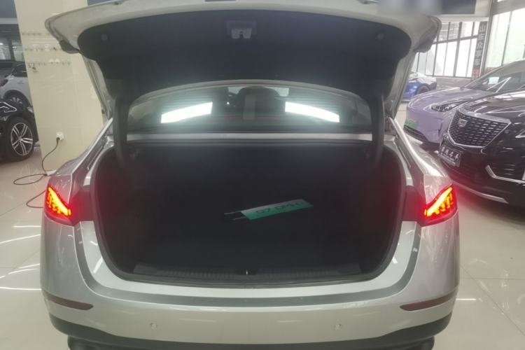 Used Roewe D7 2023 DMH 125km Flagship Edition Trunk