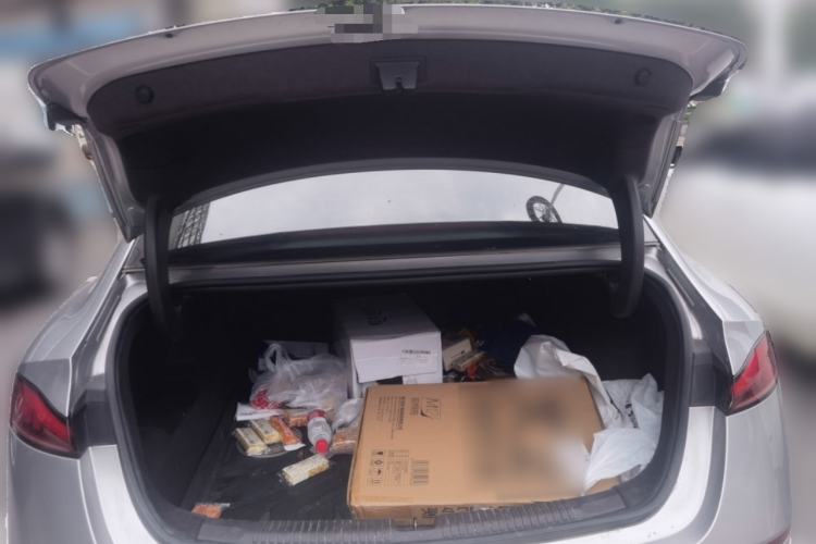 Used Roewe D7 2023 DMH 125km Excellence Edition Trunk
