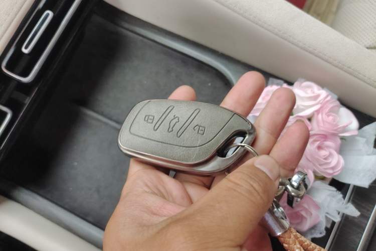 Used Roewe D7 2023 DMH 125km Excellence Edition Vehicle Key