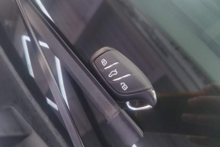 Used Roewe D7 2023 DMH 125km Flagship Edition Vehicle Key