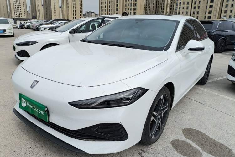 Used Roewe D7 2023 DMH 125km Superior Edition Guazi used car, China used car export, Used car for sale, Used  cars, Cheapest cars for sale