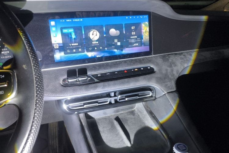 Used Roewe D7 2023 EV 510km Rear-Drive Flagship Edition Audio And AC Panel