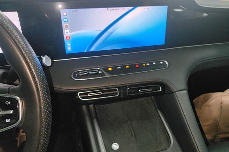 Used Roewe D7 2023 DMH 125km Superior Edition Audio And AC Panel