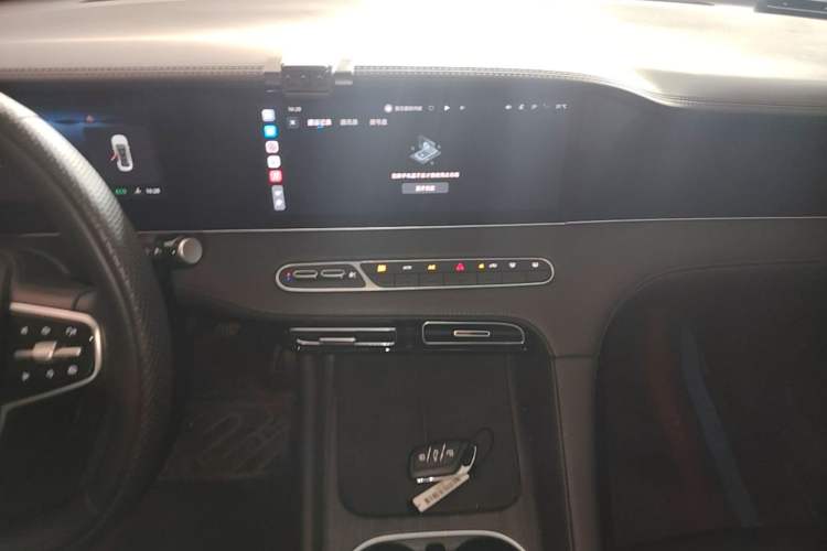 Used Roewe D7 2023 DMH 125km Superior Edition Audio And AC Panel