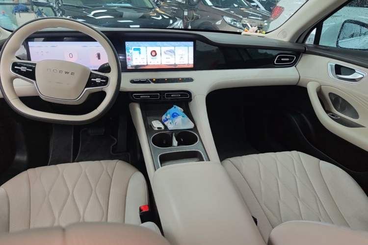 Used Roewe D7 2023 DMH 125km Excellence Edition Audio And AC Panel